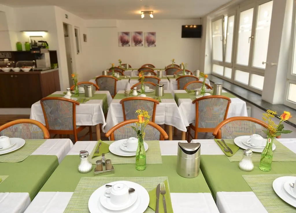 Crown Hotel Frankfurt am Main