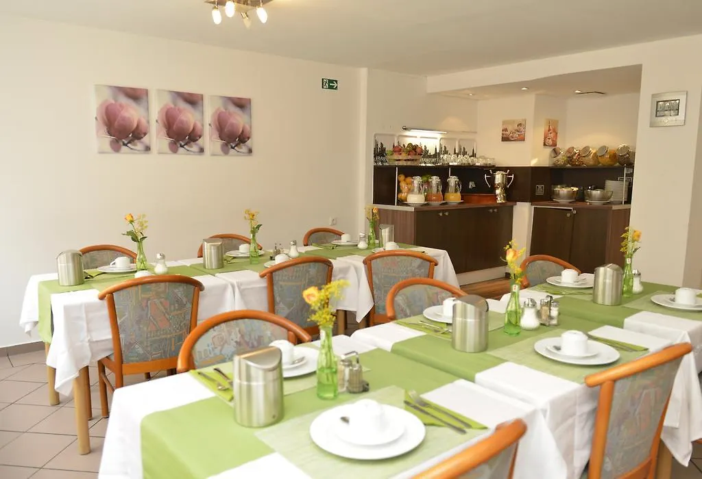 **  Crown Hotel Frankfurt am Main Germany